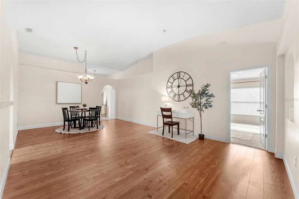 For Sale: $380,000 (3 beds, 2 baths, 1874 Square Feet)