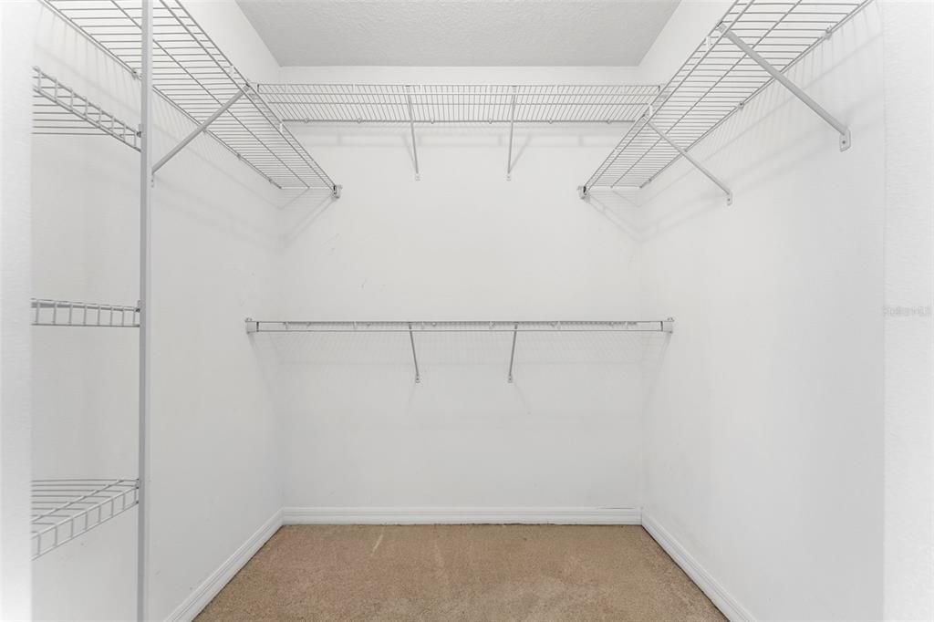 For Sale: $380,000 (3 beds, 2 baths, 1874 Square Feet)