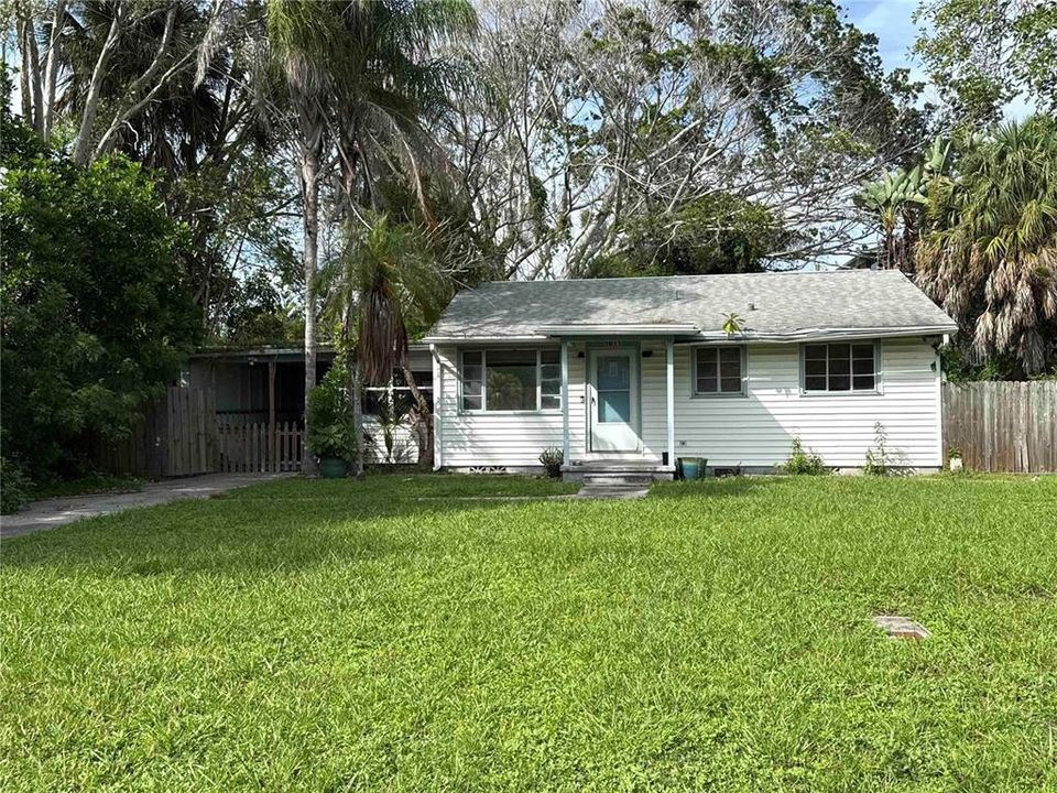 For Sale: $359,000 (3 beds, 3 baths, 1115 Square Feet)