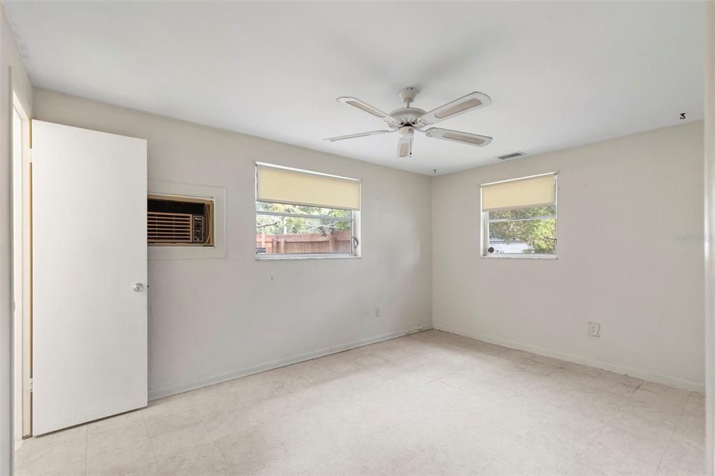 En Venta: $294,895 (3 camas, 1 baños, 1233 Pies cuadrados)