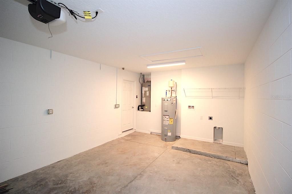 В аренду: $1,650 (3 спален, 2 ванн, 1211 Квадратных фут)