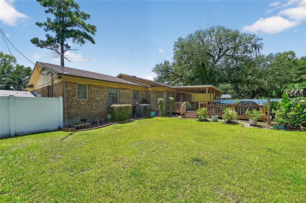 En Venta: $325,000 (3 camas, 2 baños, 2634 Pies cuadrados)