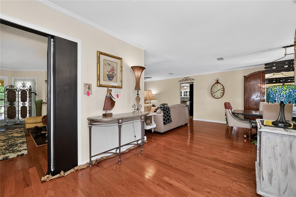 En Venta: $325,000 (3 camas, 2 baños, 2634 Pies cuadrados)