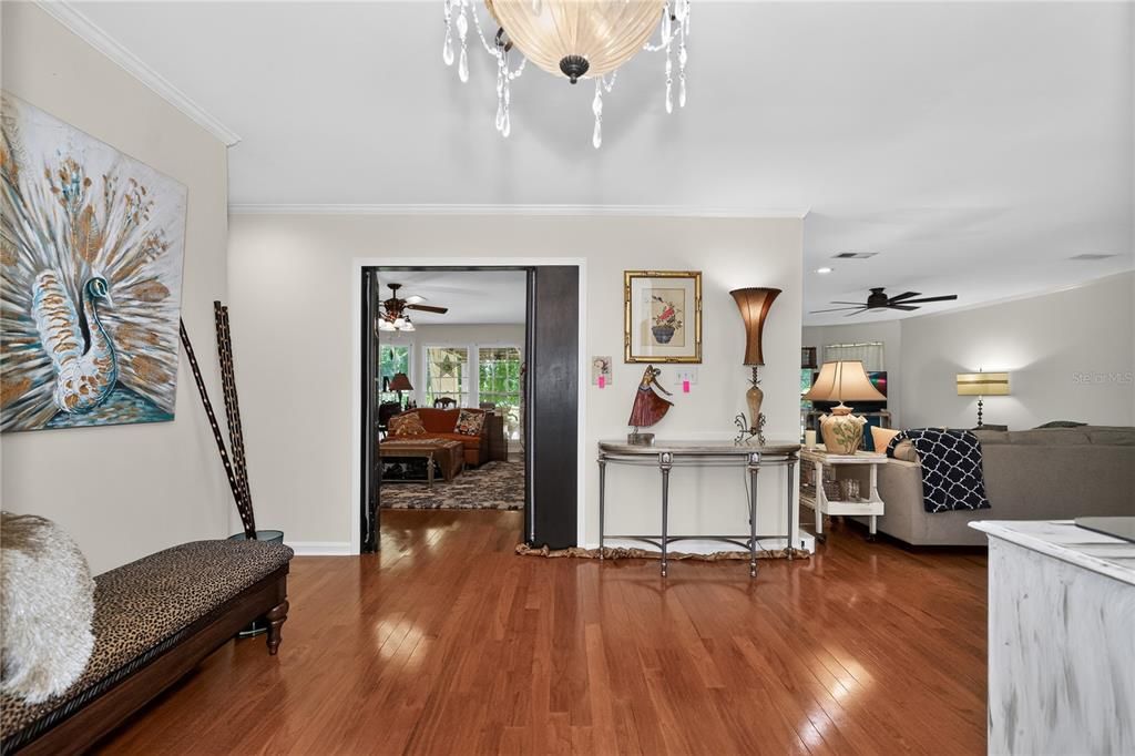 En Venta: $325,000 (3 camas, 2 baños, 2634 Pies cuadrados)