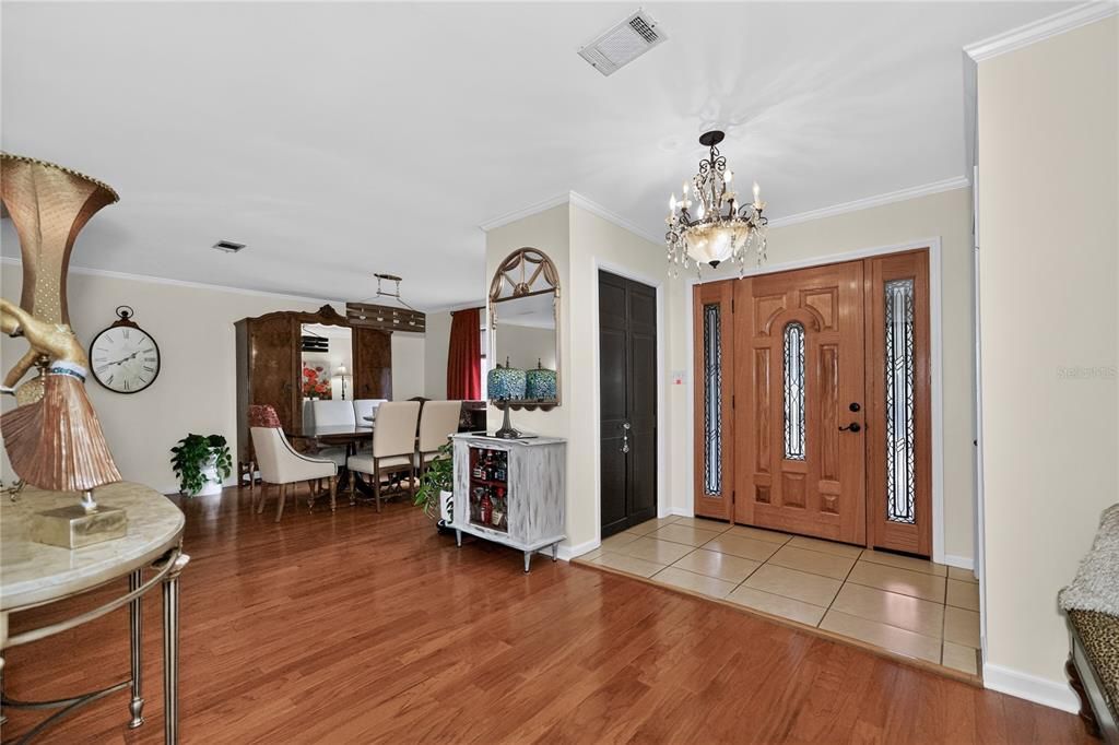En Venta: $325,000 (3 camas, 2 baños, 2634 Pies cuadrados)