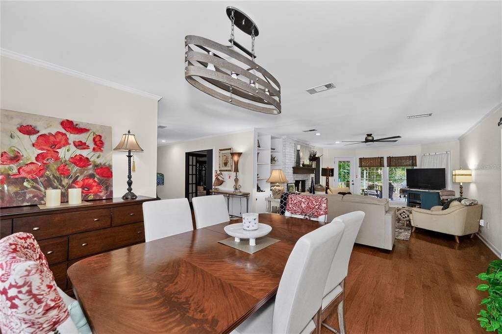 En Venta: $325,000 (3 camas, 2 baños, 2634 Pies cuadrados)
