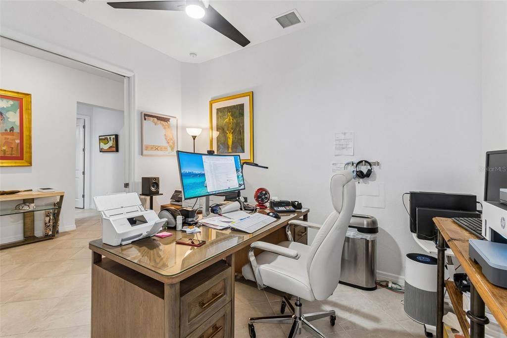 For Sale: $699,900 (3 beds, 3 baths, 2248 Square Feet)