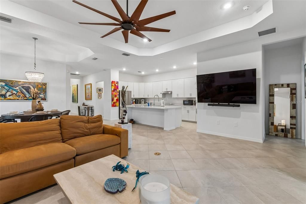 For Sale: $699,900 (3 beds, 3 baths, 2248 Square Feet)