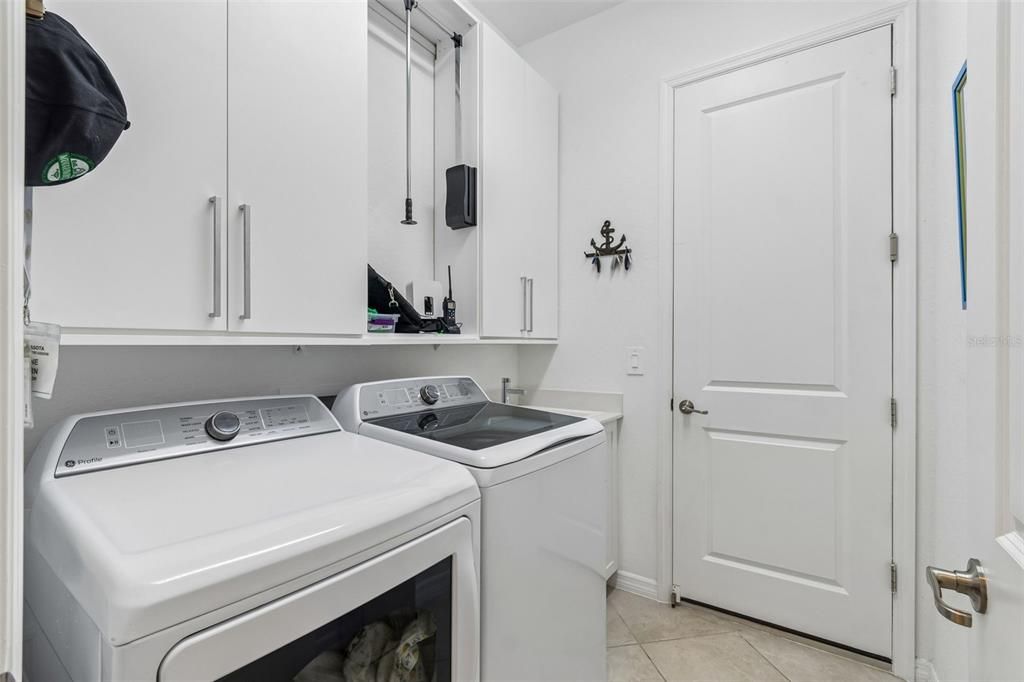 For Sale: $699,900 (3 beds, 3 baths, 2248 Square Feet)