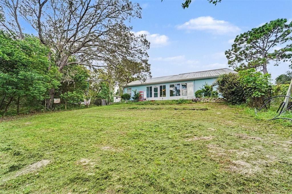 For Sale: $550,000 (2 beds, 2 baths, 1200 Square Feet)