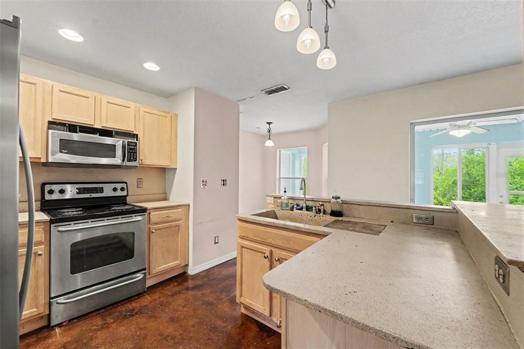 For Sale: $550,000 (2 beds, 2 baths, 1200 Square Feet)