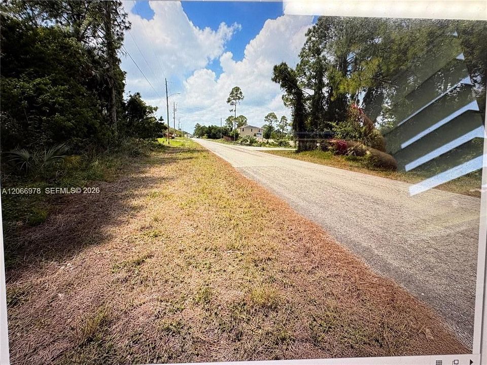 待售: $29,200 (0.23 acres)