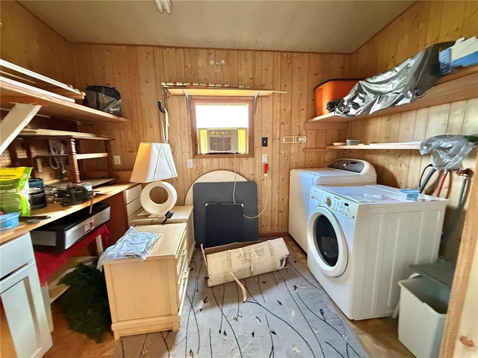На продажу: $125,000 (2 спален, 2 ванн, 1100 Квадратных фут)