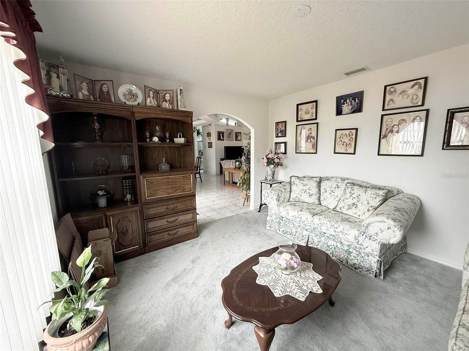 For Sale: $635,000 (3 beds, 2 baths, 1966 Square Feet)
