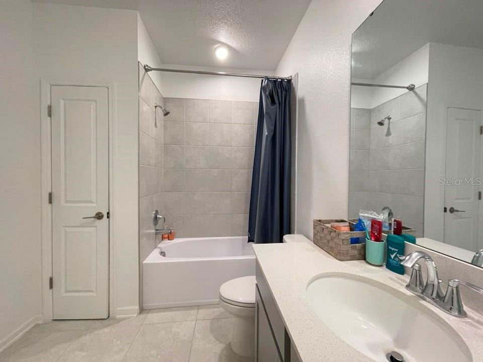 For Sale: $389,900 (3 beds, 2 baths, 1802 Square Feet)