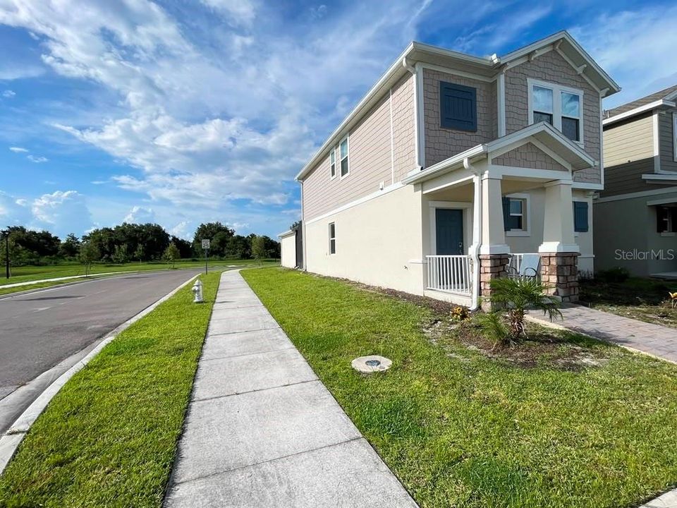For Sale: $389,900 (3 beds, 2 baths, 1802 Square Feet)