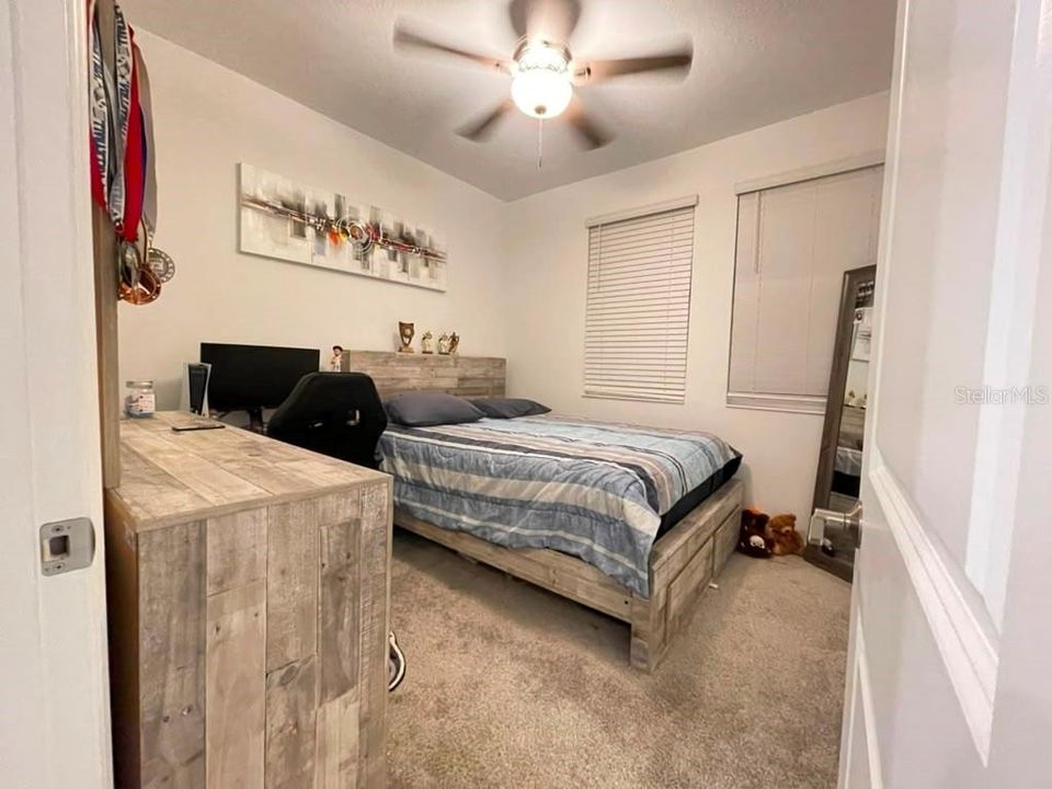 For Sale: $389,900 (3 beds, 2 baths, 1802 Square Feet)