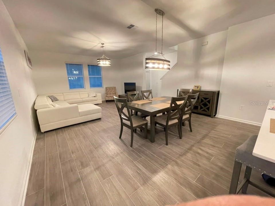 For Sale: $389,900 (3 beds, 2 baths, 1802 Square Feet)