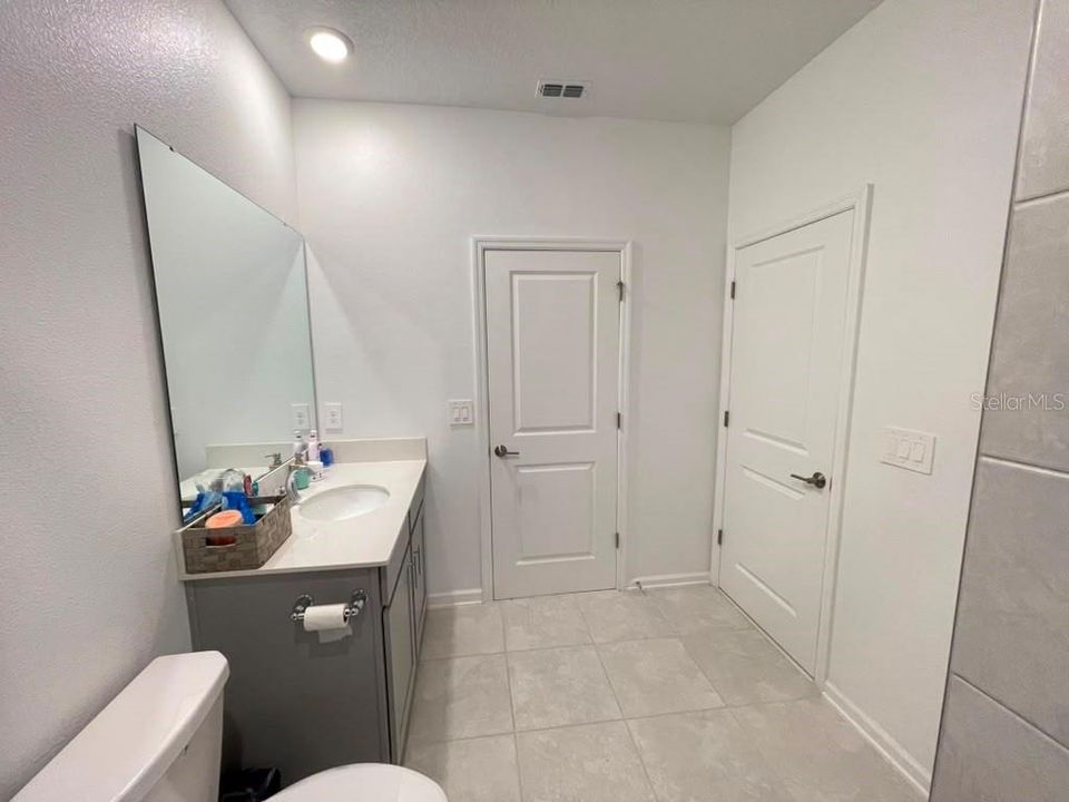 For Sale: $389,900 (3 beds, 2 baths, 1802 Square Feet)
