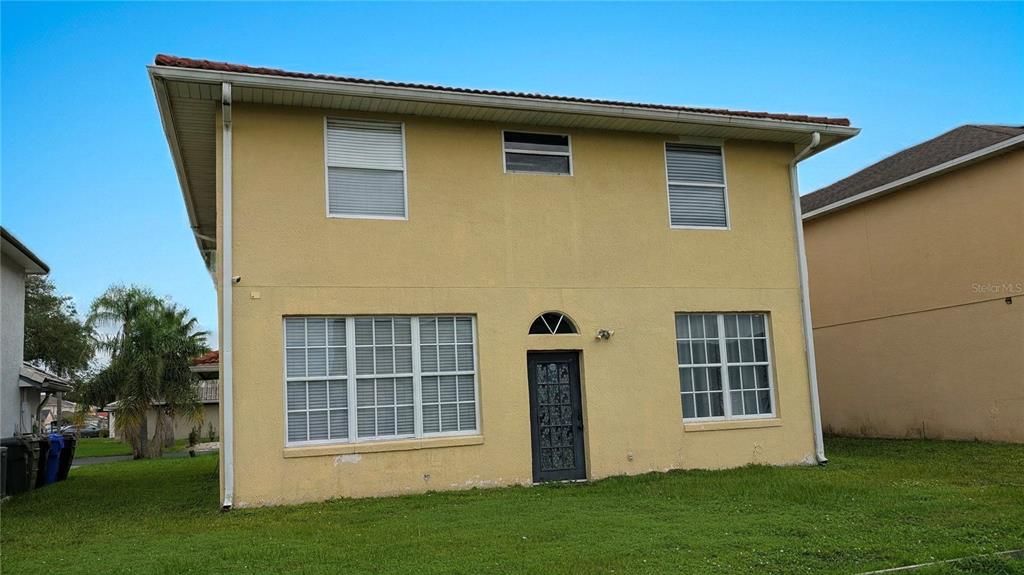 En Venta: $371,900 (3 camas, 3 baños, 1934 Pies cuadrados)