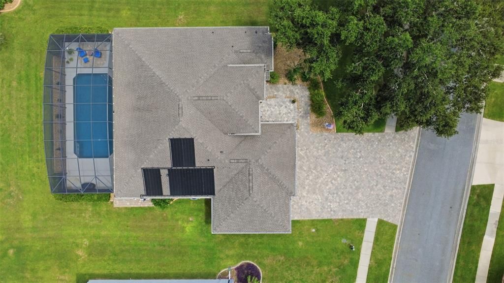 Activo con contrato: $599,000 (3 camas, 2 baños, 2290 Pies cuadrados)