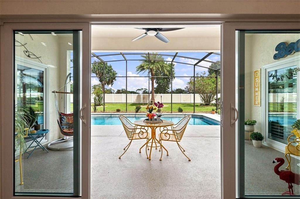 Activo con contrato: $599,000 (3 camas, 2 baños, 2290 Pies cuadrados)