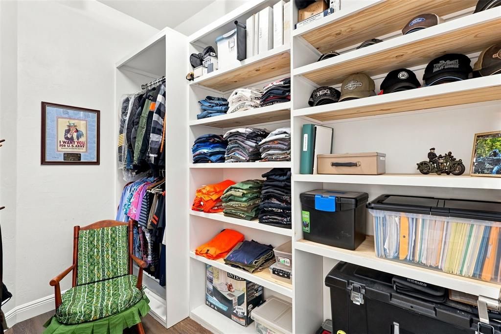 Activo con contrato: $599,000 (3 camas, 2 baños, 2290 Pies cuadrados)