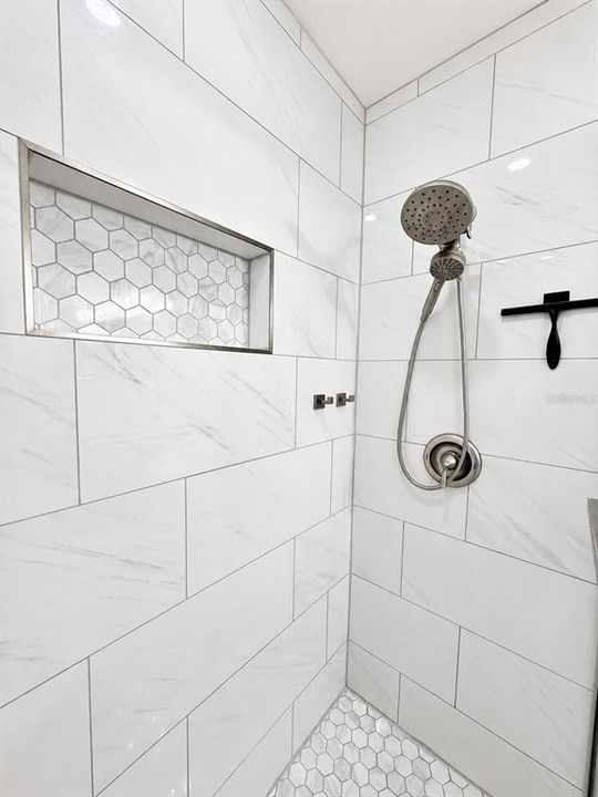 En Venta: $349,900 (3 camas, 2 baños, 1218 Pies cuadrados)