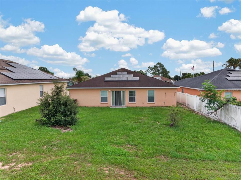 En Venta: $339,990 (4 camas, 2 baños, 1715 Pies cuadrados)