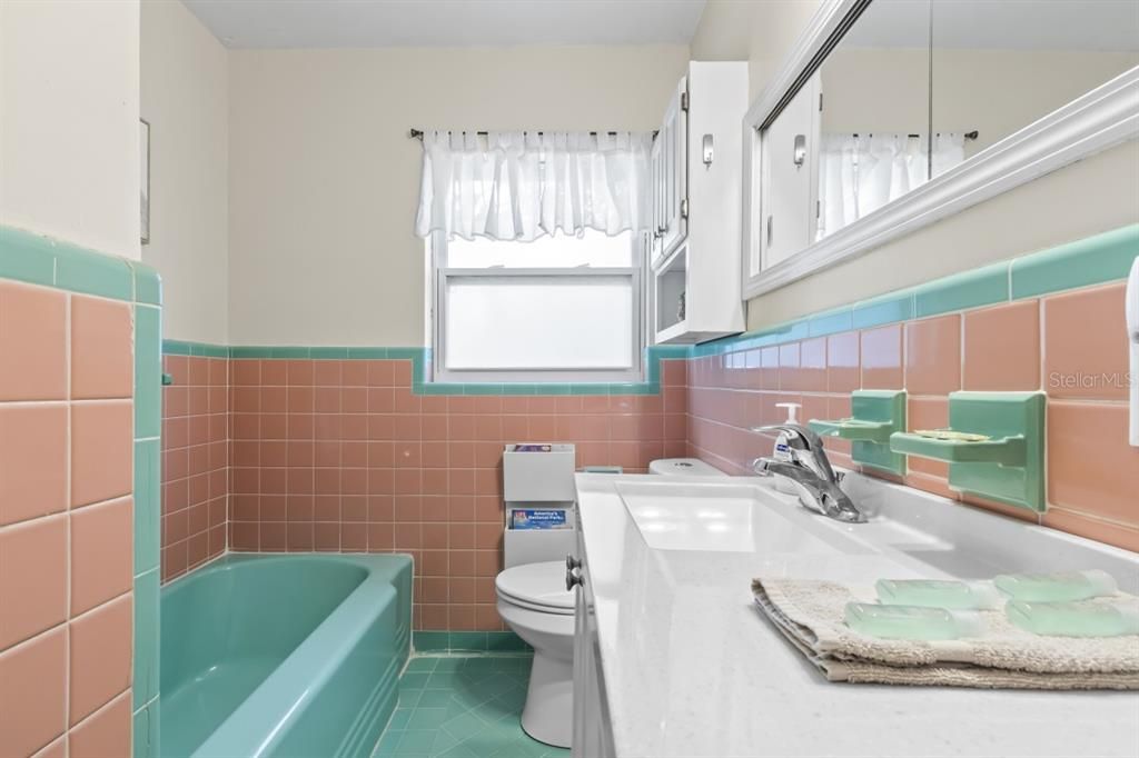 En Venta: $379,900 (2 camas, 1 baños, 1336 Pies cuadrados)
