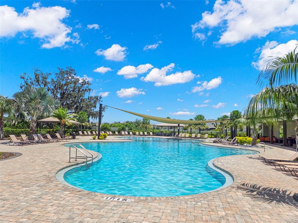 For Rent: $2,400 (3 beds, 2 baths, 1758 Square Feet)