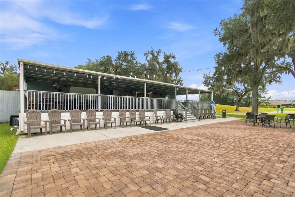 For Sale: $579,000 (4 beds, 3 baths, 2713 Square Feet)