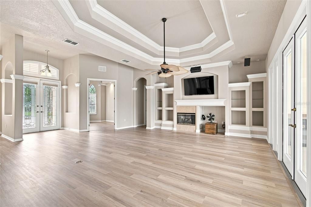 For Sale: $579,000 (4 beds, 3 baths, 2713 Square Feet)