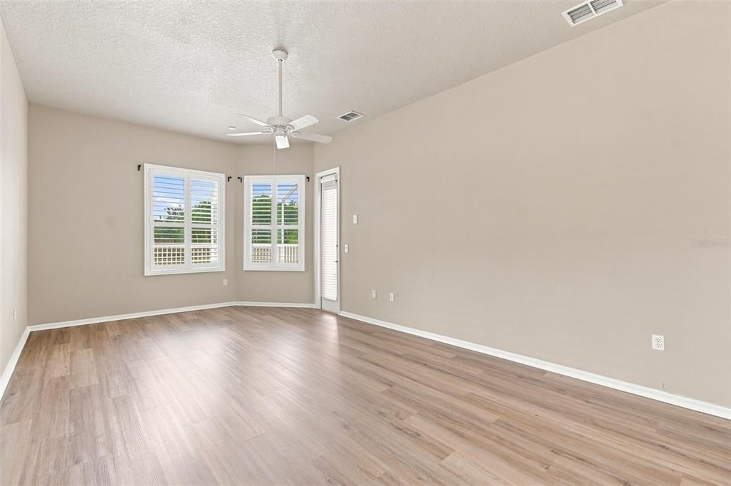 For Sale: $579,000 (4 beds, 3 baths, 2713 Square Feet)