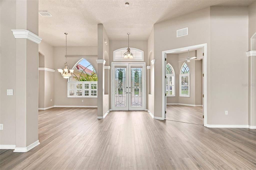 For Sale: $579,000 (4 beds, 3 baths, 2713 Square Feet)