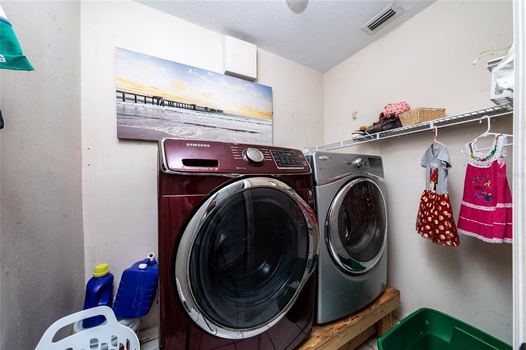 For Sale: $429,990 (3 beds, 3 baths, 1996 Square Feet)