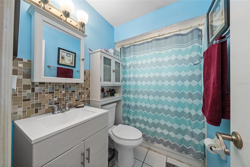 For Sale: $429,990 (3 beds, 3 baths, 1996 Square Feet)