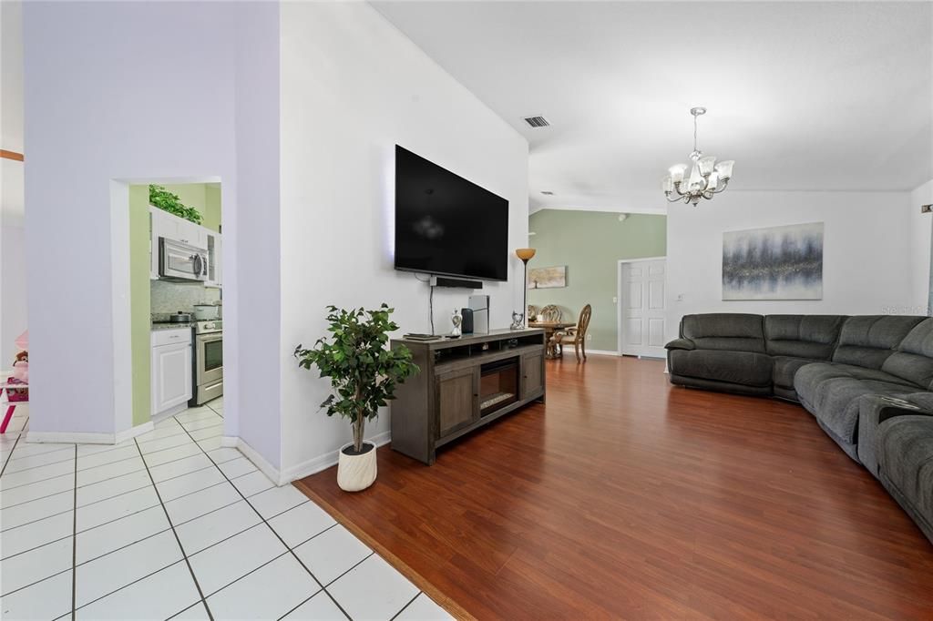 For Sale: $429,990 (3 beds, 3 baths, 1996 Square Feet)