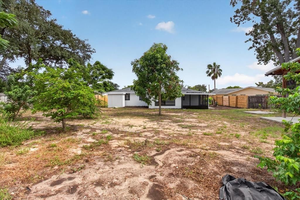 For Sale: $270,995 (3 beds, 2 baths, 1591 Square Feet)