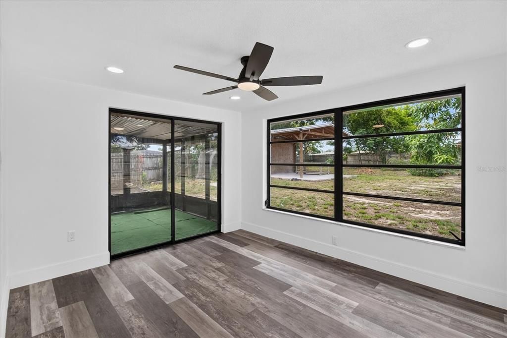 For Sale: $270,995 (3 beds, 2 baths, 1591 Square Feet)