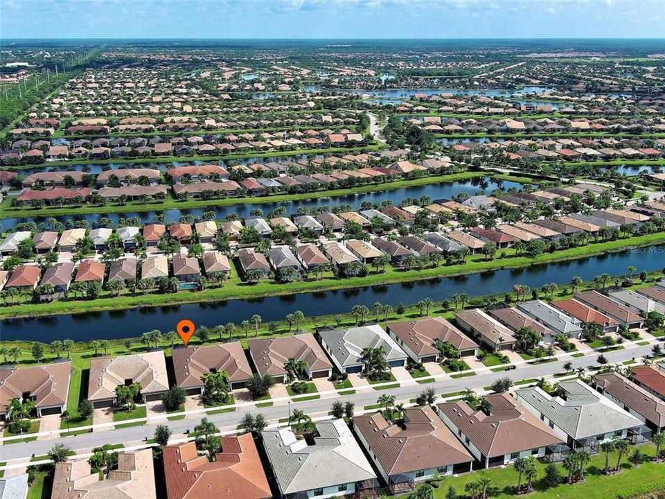 На продажу: $435,000 (2 спален, 2 ванн, 1611 Квадратных фут)