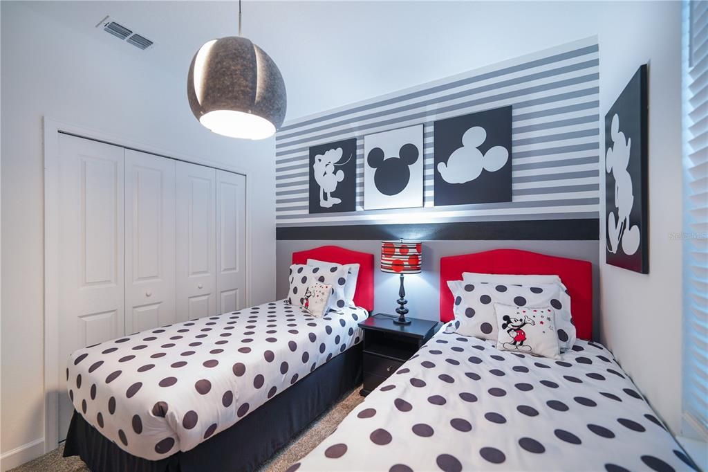 En Venta: $650,000 (6 camas, 5 baños, 3343 Pies cuadrados)