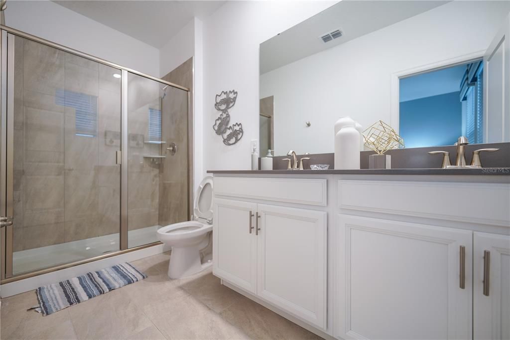 En Venta: $650,000 (6 camas, 5 baños, 3343 Pies cuadrados)