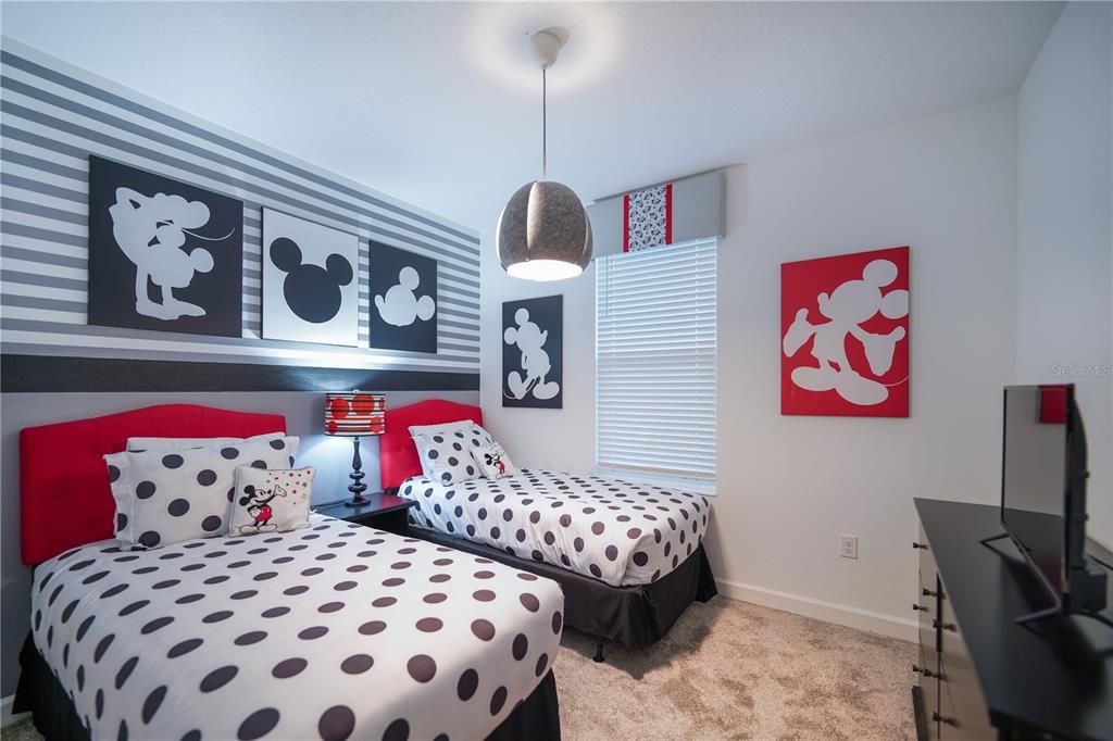 En Venta: $650,000 (6 camas, 5 baños, 3343 Pies cuadrados)