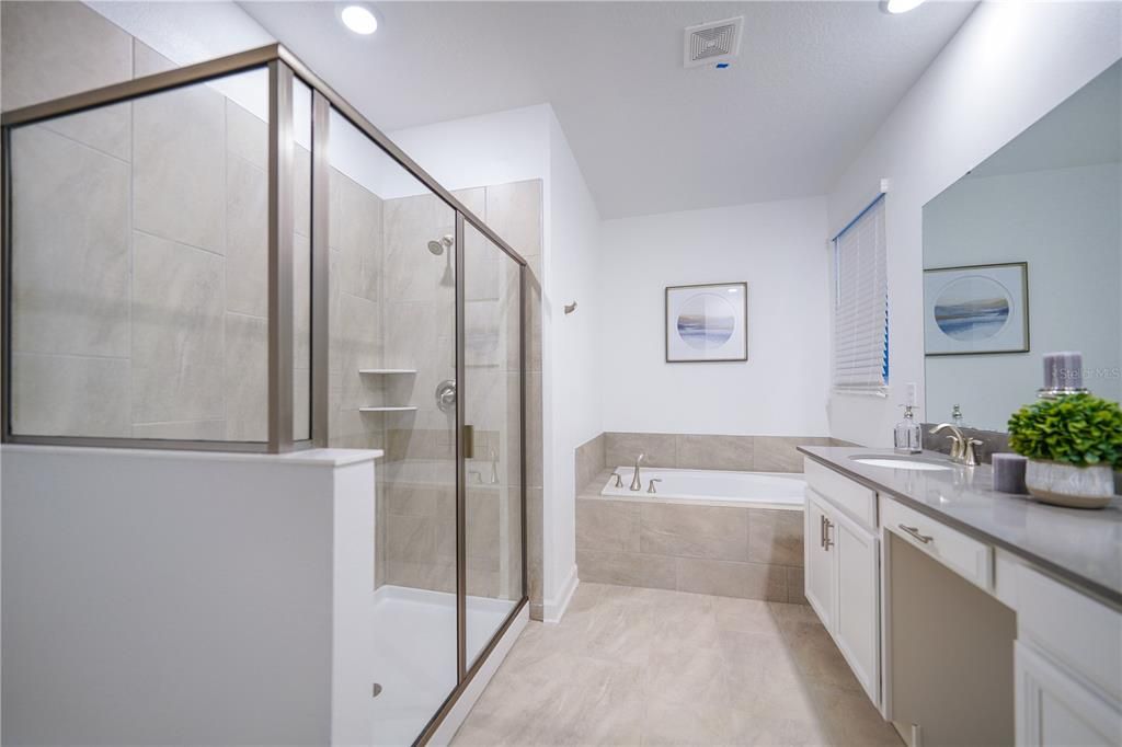 En Venta: $650,000 (6 camas, 5 baños, 3343 Pies cuadrados)