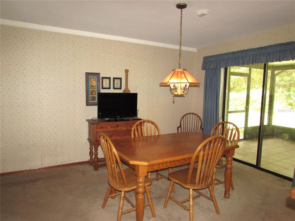 For Sale: $309,500 (3 beds, 2 baths, 1900 Square Feet)