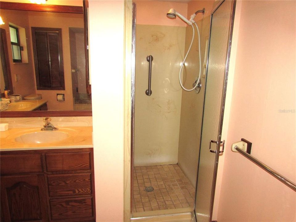 For Sale: $309,500 (3 beds, 2 baths, 1900 Square Feet)