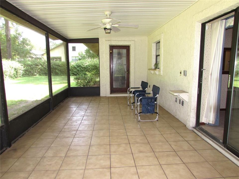 For Sale: $309,500 (3 beds, 2 baths, 1900 Square Feet)