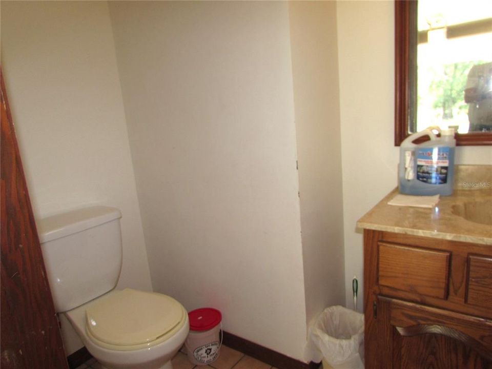 For Sale: $309,500 (3 beds, 2 baths, 1900 Square Feet)
