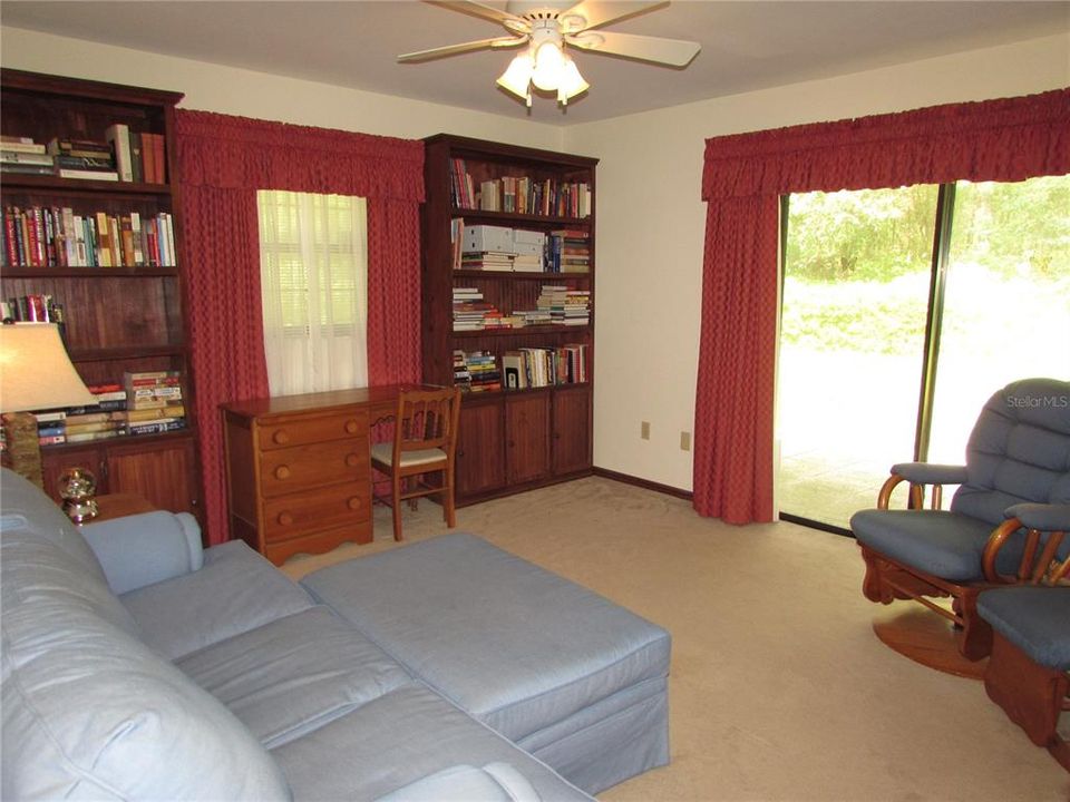 For Sale: $309,500 (3 beds, 2 baths, 1900 Square Feet)